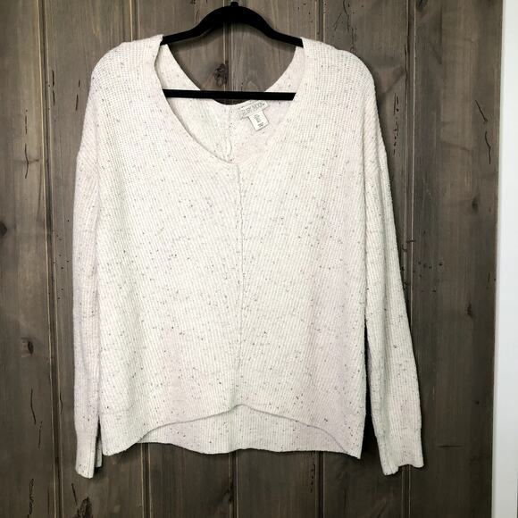 Ruby Moon V-neck soft sweater light cream Large - Picture 7 of 10